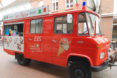 Eis-Feuerwehrauto - Unser Eiswagen für Events